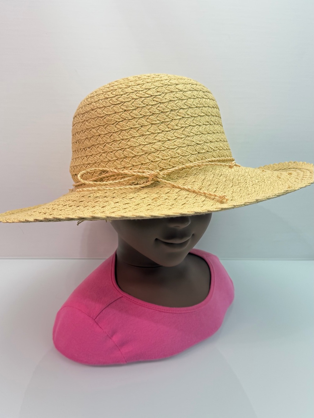 Tommy Bahama Women’s Paper Straw Wide Brim Sun Hat Tan One Size Beach Resort